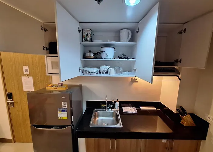 2br Parking Near Naia * Manila